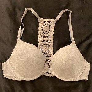 Victoria’s Secret front closure push up bra